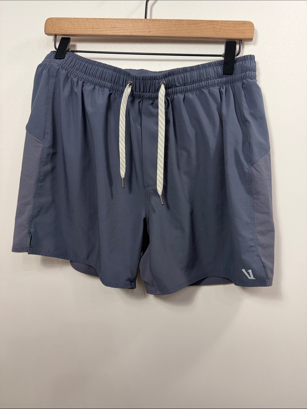 Vuori Men’s Course Run blue shorts size medium